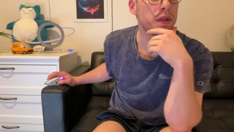 Snapshot of blueeyedtallguy chatting on 12-26-24, 04:10 blueeyedtallguy online show from 12-26-24, 04:10