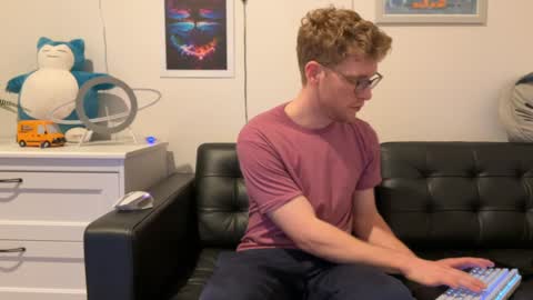 Snapshot of blueeyedtallguy chatting on 01-01-25, 02:41 blueeyedtallguy online show from 01-01-25, 02:41