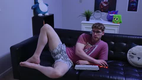 Snapshot of blueeyedtallguy chatting on 09-16-25, 02:34 blueeyedtallguy online show from 09-16-25, 02:34