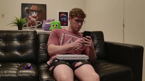 Snapshot of blueeyedtallguy chatting on 10-02-25, 01:12 blueeyedtallguy online show from 10-02-25, 01:12