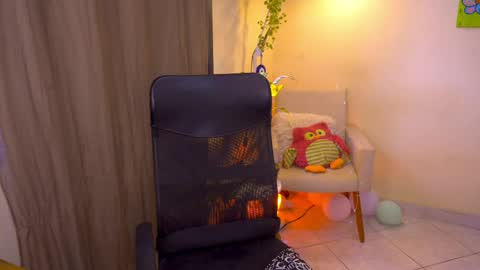 FLORAA online show from 05-03-26, 03:51