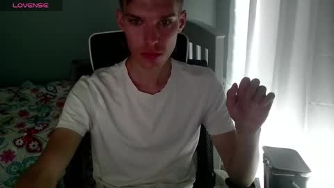 bluegaze6227724 online show from 12-23-25, 01:14