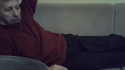 Snapshot of bluehot59 chatting on 01-19-25, 03:10 blue online show from 01-19-25, 03:10