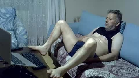 Snapshot of bluehot59 chatting on 07-20-26, 08:11 blue online show from 07-20-26, 08:11