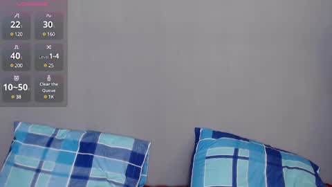 Snapshot of blueviolette chatting on 12-17-24, 05:47 Violette 3 online show from 12-17-24, 05:47