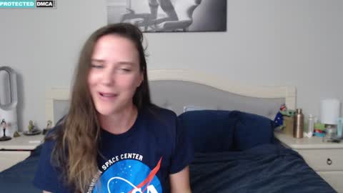 Snapshot of bluexstacey chatting on 09-18-25, 10:06 Stacey online show from 09-18-25, 10:06