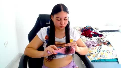  Hey guysI am BrendaWelcome my room online show from 11-18-25, 08:13