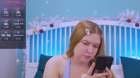 Ellie3 online show from 01-18-25, 03:49