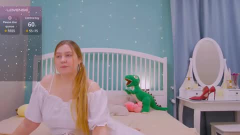 Ellie3 online show from 02-26-25, 05:39