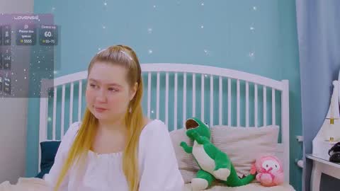 Ellie3 online show from 03-02-25, 11:18