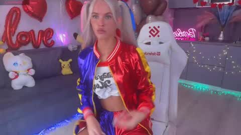 Mikki chan online show from 02-14-25, 08:42