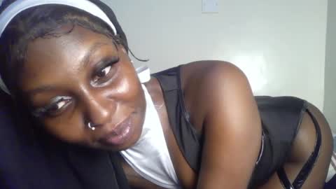 Belle online show from 03-29-26, 01:16