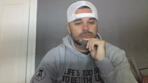 Snapshot of bmatt1903 chatting on 01-05-25, 07:28 BMATT1903 online show from 01-05-25, 07:28