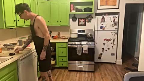 Snapshot of bnczuperzexy chatting on 12-23-25, 05:38 ZuperZexyZounds online show from 12-23-25, 05:38