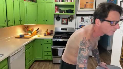 Snapshot of bnczuperzexy chatting on 01-11-26, 11:32 ZuperZexyZounds online show from 01-11-26, 11:32