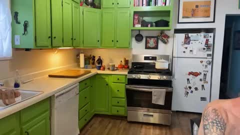 Snapshot of bnczuperzexy chatting on 02-04-26, 11:09 ZuperZexyZounds online show from 02-04-26, 11:09