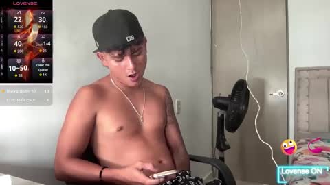 Snapshot of bob_pettersonn chatting on 11-21-25, 05:00 Bob INDEPENDENT MODEL online show from 11-21-25, 05:00