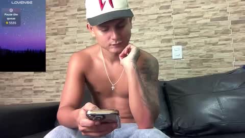 Bob  INDEPENDENT MODEL online show from 02-13-26, 01:45