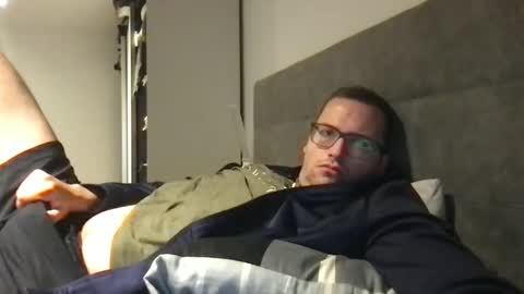 bobbele94 online show from 09-15-25, 09:59