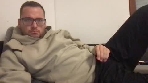 bobbele94 online show from 10-30-25, 07:14