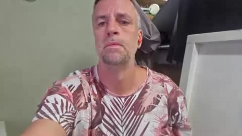Snapshot of bobberman78 chatting on 06-14-26, 11:18 Dan online show from 06-14-26, 11:18