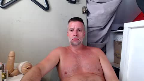 Snapshot of bobberman78 chatting on 07-11-26, 01:58 Dan online show from 07-11-26, 01:58