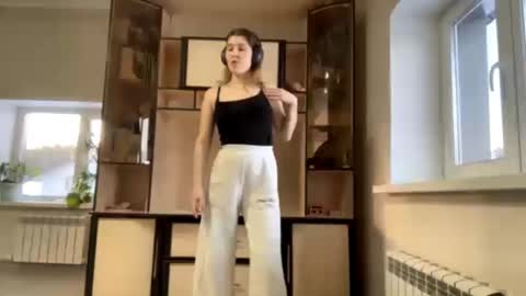 Snapshot of bobbiemylott chatting on 03-09-26, 01:48 Kate online show from 03-09-26, 01:48