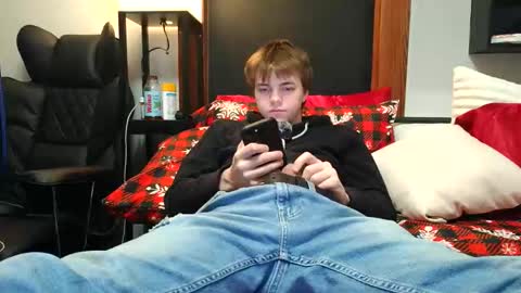 bobby72738 online show from 11-14-25, 02:43