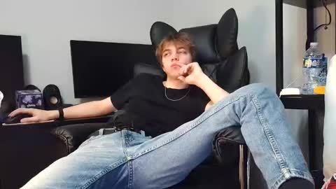 bobby72738 online show from 11-29-25, 04:59