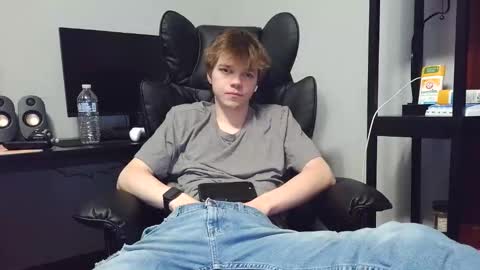 bobby72738 online show from 12-01-25, 04:06