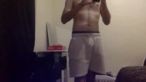 Snapshot of bobby_00x00 chatting on 05-01-26, 08:41 bobby_00x00 online show from 05-01-26, 08:41