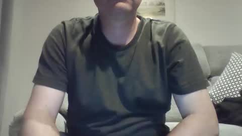bobby_113 online show from 11-02-25, 01:52
