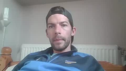 Snapshot of bobbysinger2009 chatting on 09-29-25, 03:39 bobbysinger2009 online show from 09-29-25, 03:39