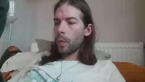 Snapshot of bobbysinger2009 chatting on 09-30-25, 02:44 bobbysinger2009 online show from 09-30-25, 02:44