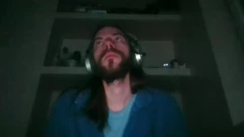 Snapshot of bobbysinger2009 chatting on 11-17-25, 06:57 bobbysinger2009 online show from 11-17-25, 06:57