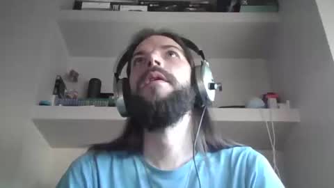 Snapshot of bobbysinger2009 chatting on 12-16-25, 02:33 bobbysinger2009 online show from 12-16-25, 02:33