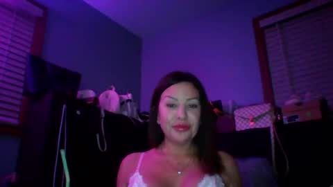 milf online show from 11-27-25, 03:52