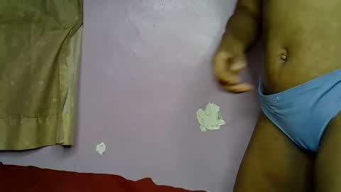 Snapshot of body_desire1 chatting on 12-14-25, 08:13 body_desire1 online show from 12-14-25, 08:13