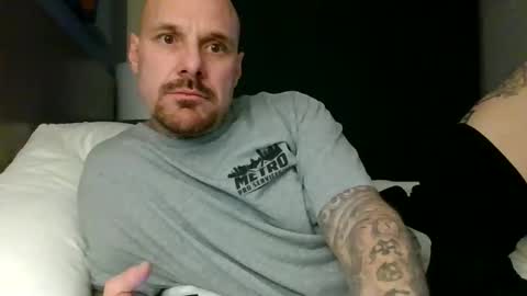 Bodyart85 19 online show from 12-22-25, 01:24