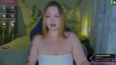  Lina  online show from 11-19-25, 06:52