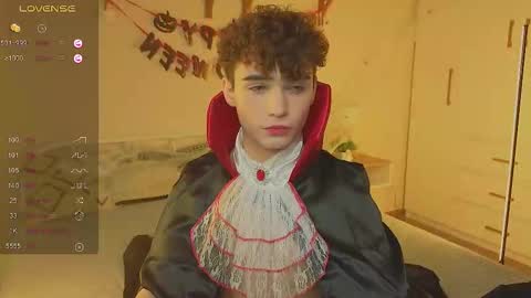 ALEXPVT IS OPEN online show from 10-31-25, 08:04