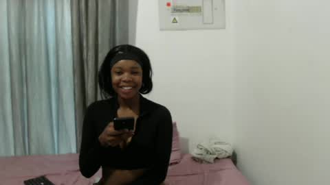Snapshot of boitylips chatting on 06-12-26, 05:39 boitylips online show from 06-12-26, 05:39