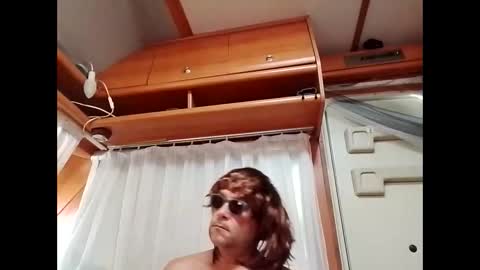 bombombum272 online show from 04-26-26, 05:10