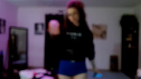 Snapshot of bombshellbaeby chatting on 05-13-26, 08:55 BombshellBaeby online show from 05-13-26, 08:55
