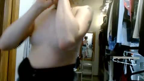 Snapshot of bombshellbaeby chatting on 05-25-26, 09:43 BombshellBaeby online show from 05-25-26, 09:43