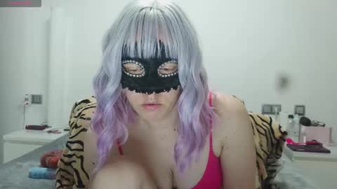 Lucy online show from 03-31-26, 07:31