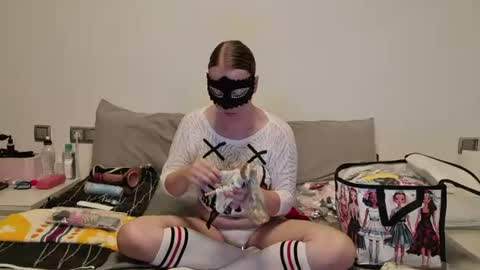 Lucy online show from 06-19-26, 02:10