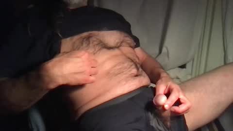 Snapshot of bonderbarney chatting on 05-04-26, 02:07 BonderBarney online show from 05-04-26, 02:07