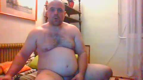 Snapshot of bondsuckslut chatting on 12-08-24, 02:49 borntosuck online show from 12-08-24, 02:49