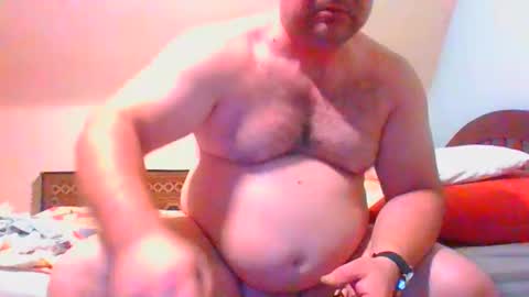 Snapshot of bondsuckslut chatting on 01-14-26, 04:45 borntosuck online show from 01-14-26, 04:45